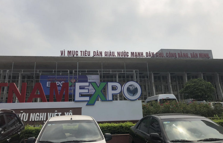 湖南KB88凯时官网旅行河内国际商业展  耐磨陶瓷产品拓展越南市场