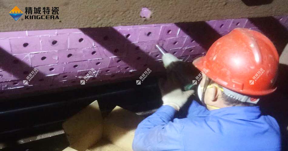 KB88凯时官网牌新型耐磨陶瓷布料机圆辊使用效果