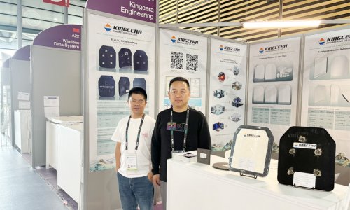 湖南KB88凯时官网携最新防弹产品亮相法国欧洲国际防务展